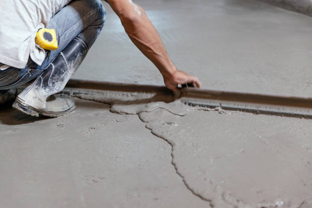 Best Concrete Pool Decks in New Pek, IN